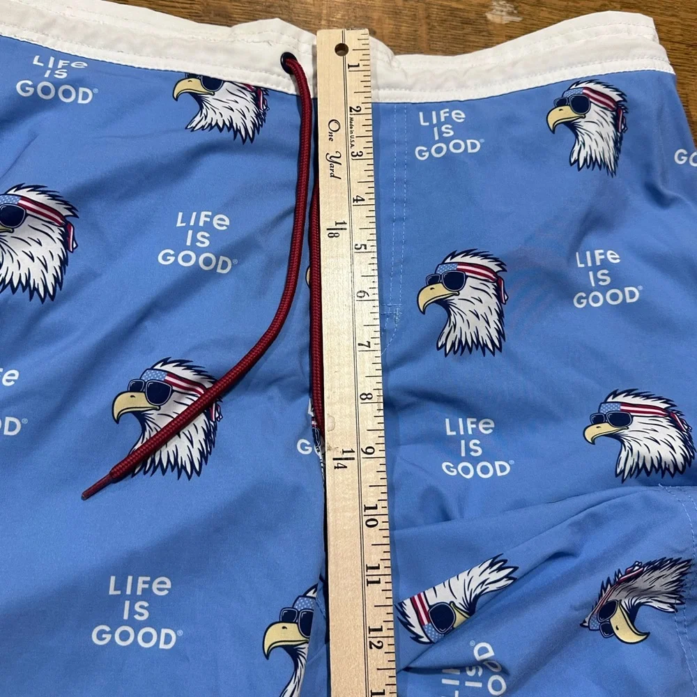 Life Is Good‎ men’s sz medium American Eagle swim trunks(P)